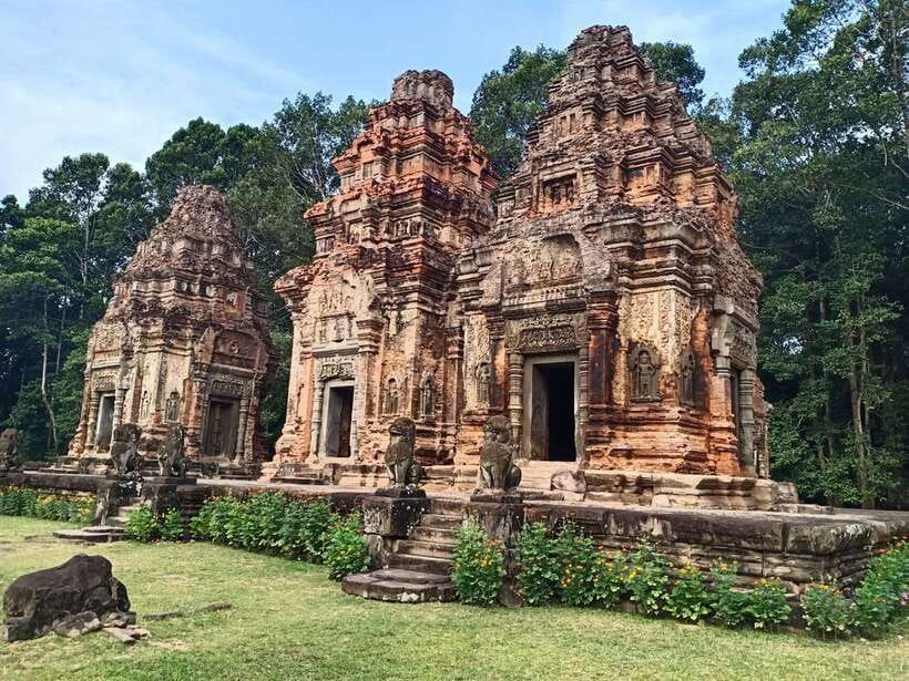 Private Trip to Banteay Srei, Rolous Group & Tonle Sap Lake - Banteay Srei: Pink Sandstone Carving Craft, Up Close and Personal