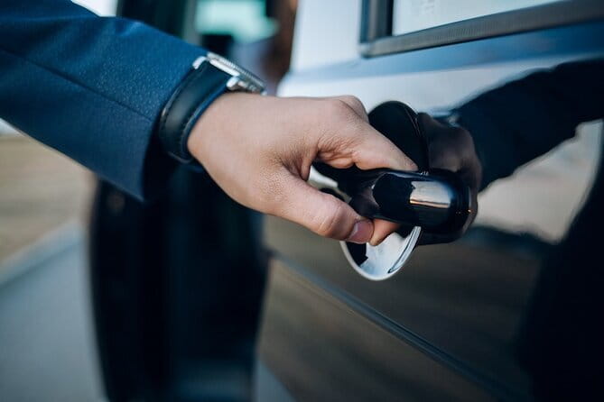 PrivateTransfer: PhnomPenh Airport(PNH/KTI) to Hotel in PhnomPenh - Where You Start and Where You End