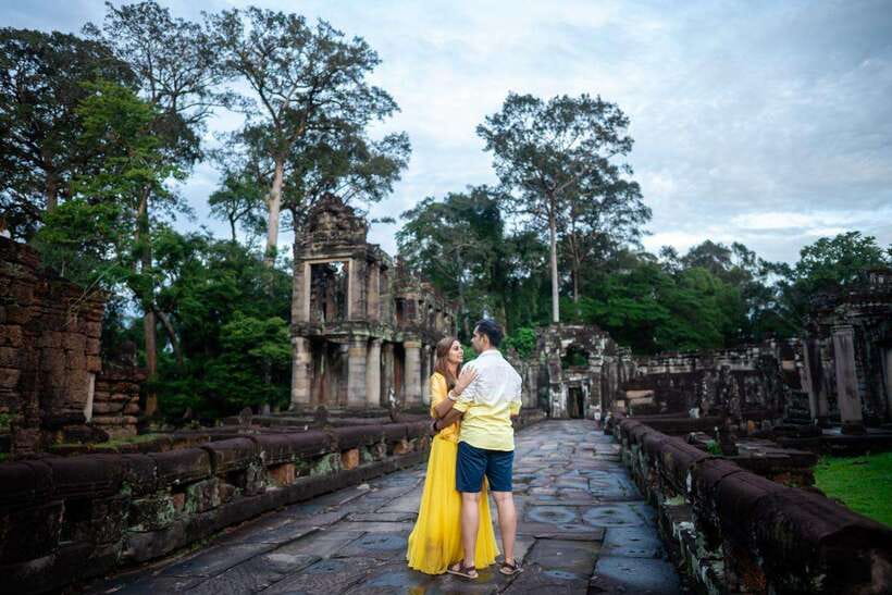 Professional Photoshoot in Angkor Archaeological Park - East Gate of Angkor Thom: A Calmer Stop for Better Photos