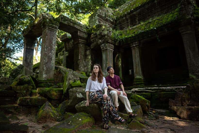 Professional Photoshoot in Angkor Archaeological Park - A Private Session With Real Personalization
