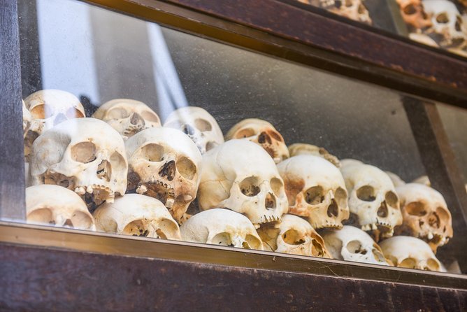 Remnants of a Khmer Rouge Era - Getting into Tuol Sleng Genocide Museum (S21) without getting stuck