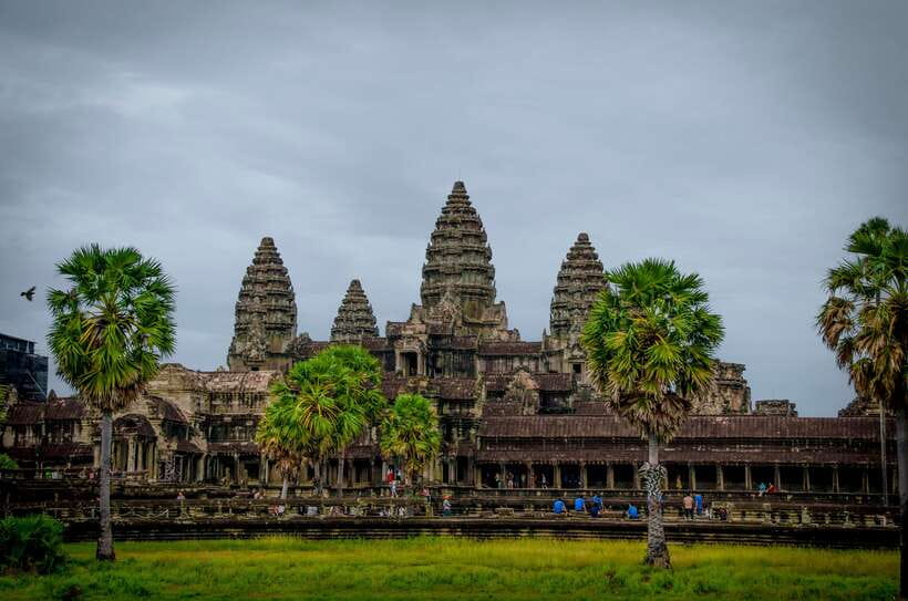 Seat-In-Coach: Small Circuit tour with Sunrise at Angkor Wat - Angkor Wat at sunrise: what you’ll be looking for