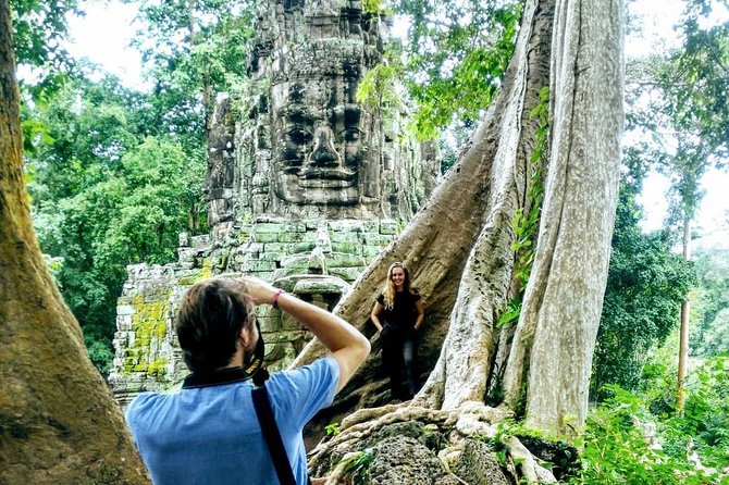 Secret Temples of Angkor - Guided Tour in Siem Reap - Stop 1: Phnom Bakheng, a calmer start before sunset crowds