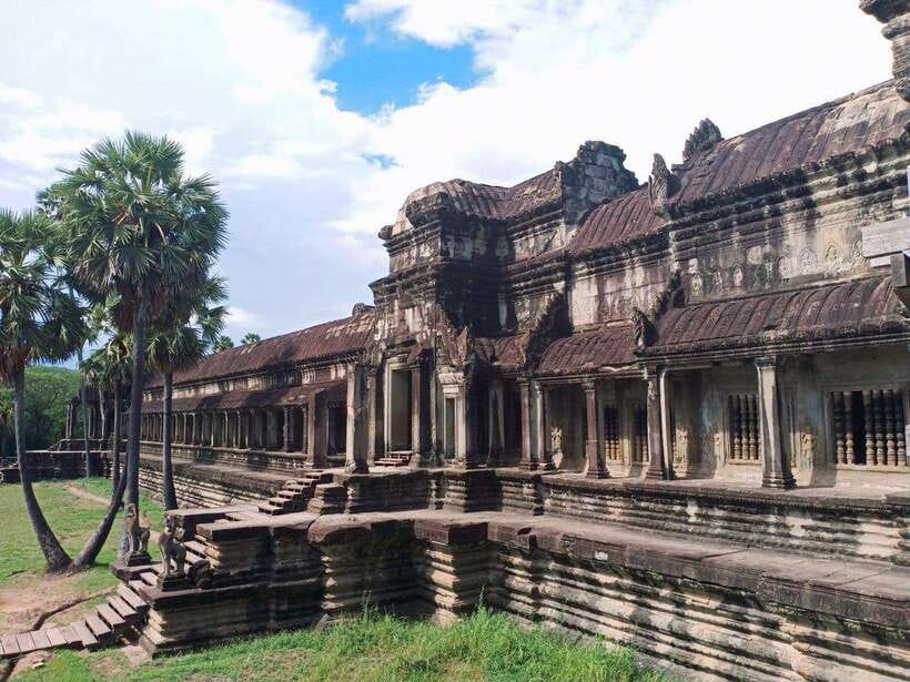 Sharing Trip to Angkor Temple with sunset - Ta Prohm: The Movie Fame, the Tree Roots, and the Photo-Friendly Mood