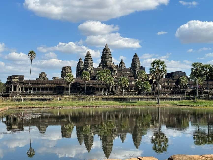 Siem Reap: 1-Day Angkor Tour with French-Speaking Guide - The 1-day Small Circuit: from South Gate to Angkor Wat