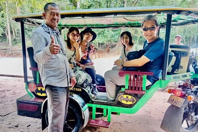 Siem Reap: 1 Day Angkor Wat + Sunrise Private Tour with Tuk-Tuk - Angkor Wat: The Main Event, With Real Time to Wander