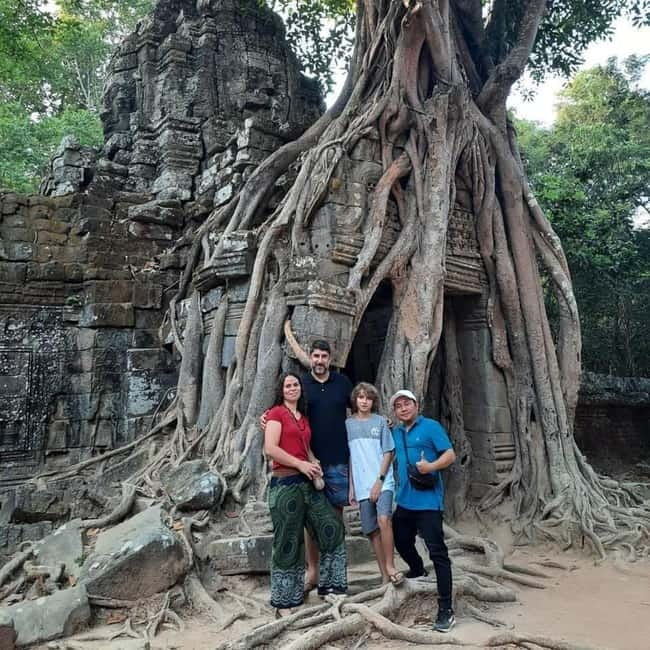 Siem Reap: 2-Day Private Angkor Wat & Angkor Temples Tour - What to wear and pack so temple days feel easier
