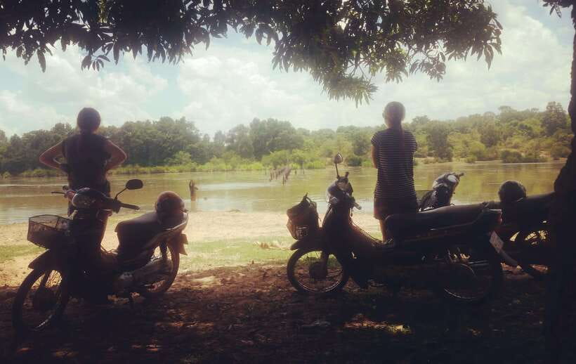 Siem Reap: 3-Hour Ancient Trails Motorbike Tour - Hidden temples and remote spots, without the temple crowd machine