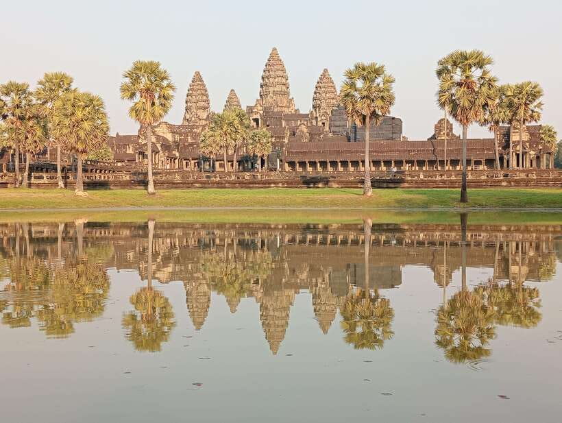 Siem Reap: Angkor Full-Day Group Tour with Japanese Guide - Pickup, dress code, and what to bring in Siem Reap