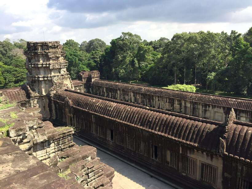 Siem Reap: Angkor Wat Half-Day Trip with Local Guide - A focused 4 hours, with about 3.25 hours on site