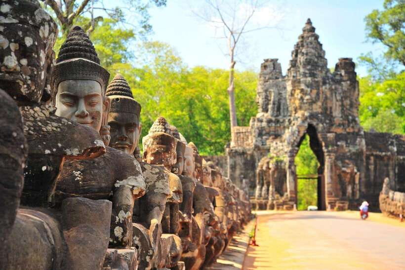 Siem Reap: Angkor Wat Private Tour by Tuk-Tuk - Angkor Wat for real, not just the postcard view