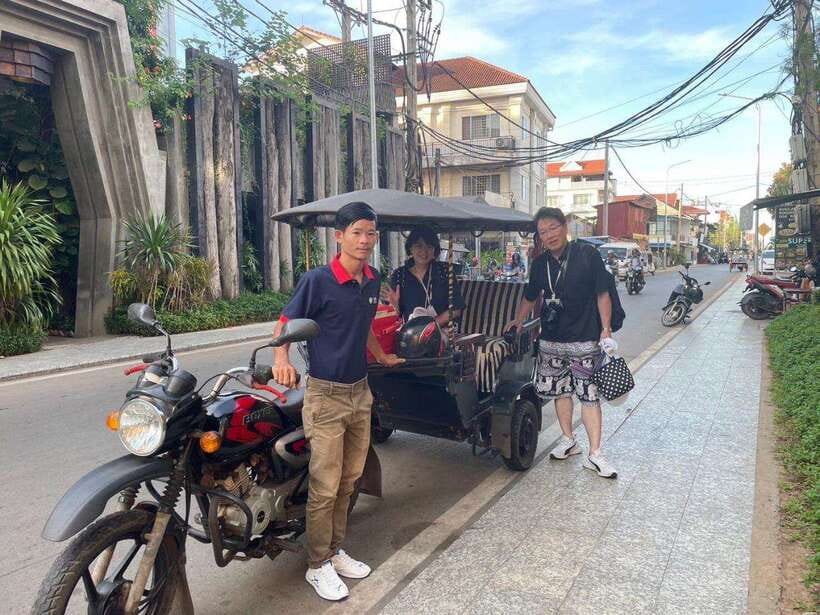 Siem Reap: Angkor Wat Private Tour by Tuk Tuk - Angkor Wat: Vishnu, Suryavarman II, and the most famous walls