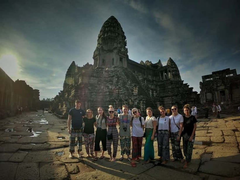 Siem Reap: Angkor Wat Private Tour with Sunrise - Who should book this sunrise private tour, and who might not