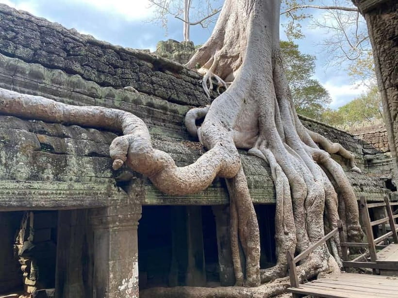 Siem Reap: Angkor Wat Small-Group Day Tour - Angkor Wat in the afternoon: the big finish
