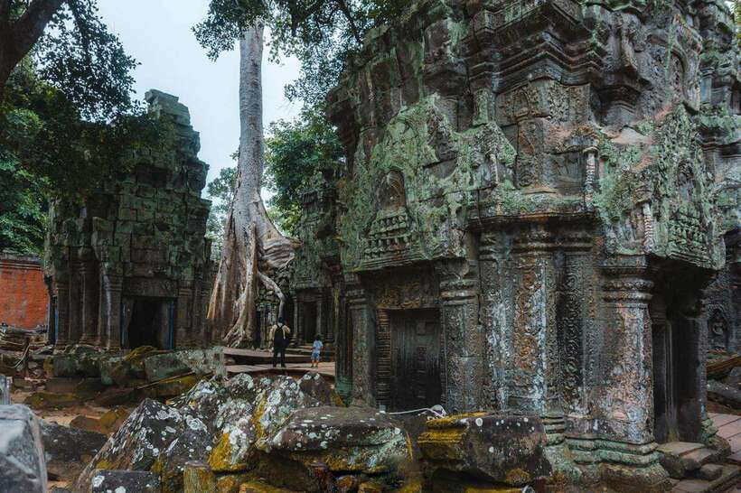 Siem Reap: Angkor Wat Small-Group Full Day Tour and Sunset - Angkor Wat Late Afternoon: Icon Views With Jungle Air