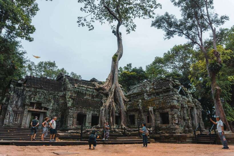 Siem Reap: Angkor Wat Small-Group Full Day Tour and Sunset - Price and Logistics: Is It Worth $32 Plus the Angkor Pass?