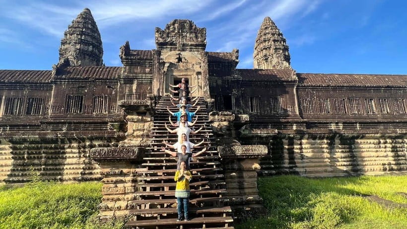 Siem Reap: Angkor Wat: Small-Group Sunrise Tour - Ta Prohm, jungle atmosphere and the Tomb Raider effect