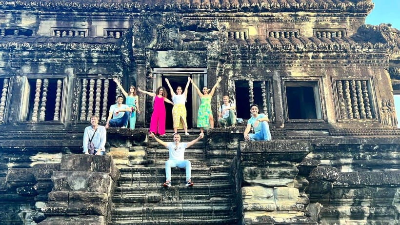 Siem Reap: Angkor Wat: Small-Group Sunrise Tour - How the van, timing, and heat shape the experience