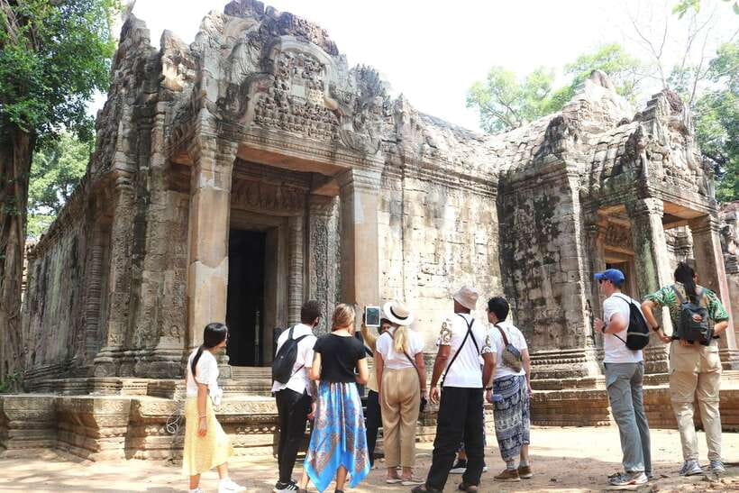 Siem Reap: Angkor Wat: Small-Group Sunrise Tour - Price and value, including the $37 temple entrance fee