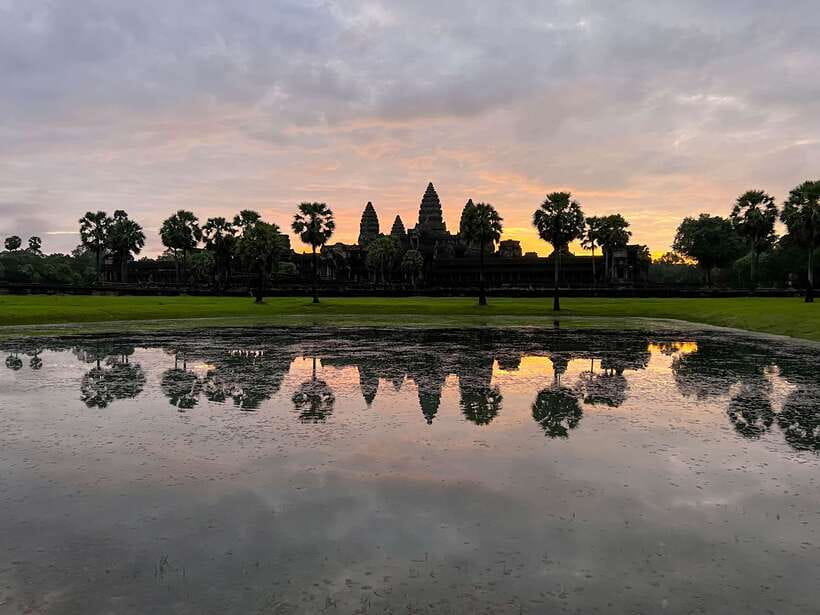 Siem Reap: Angkor Wat Sunrise and Market Tour by Jeep - Angkor Wat at sunrise, then about 1.5 hours to see what matters