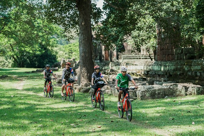 Siem Reap: Angkor Wat Sunrise Bike Tour & Jungle Breakfast - Biking to Bayon and Ta Prohm on quieter paths