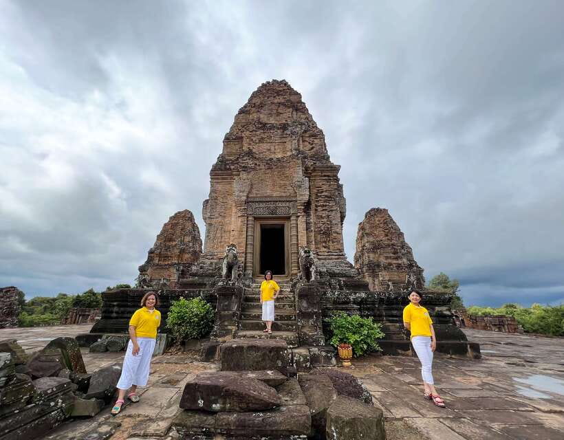 Siem Reap: Angkor Wat Sunrise Small Group tour and Breakfast - Angkor Thom South Gate and Bayon’s Face Towers