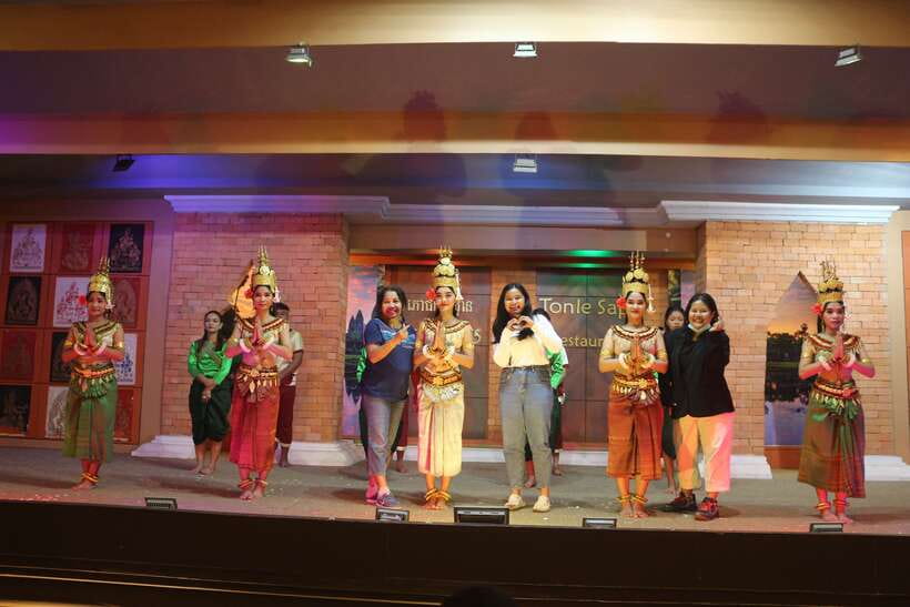 Siem Reap: Apsara Dance Show & Dinner with Tuk-Tuk Transfers - Who This Tour Suits, and Who Might Want a Different Plan