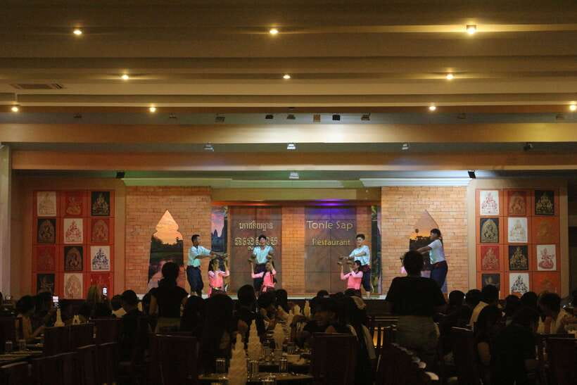Siem Reap: Apsara Dance Show & Dinner with Tuk-Tuk Transfers - Your Tuk-Tuk Driver: A Small Detail That Turns the Ride Better