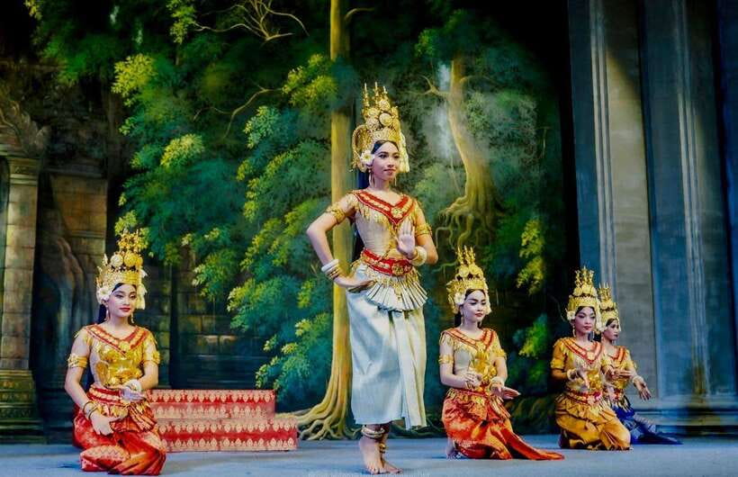 Siem Reap: Apsara Dance Show with Buffet Dinner & Tuk-Tuk... - The Apsara Dance Performance: Classical Moves and Folk Flair