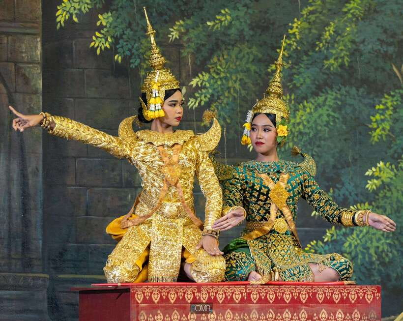Siem Reap: Apsara Show Including Dinner & Hotel Pickup - Should you book this Siem Reap Apsara show with dinner and pickup?