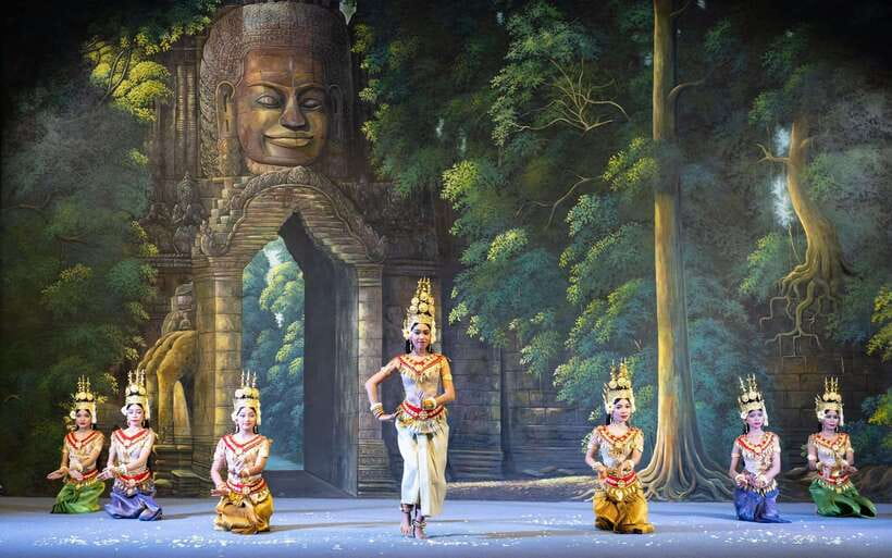 Siem Reap: Apsara Show Including Dinner & Hotel Pickup - Apsara dancing plus dinner, in one smooth Siem Reap evening