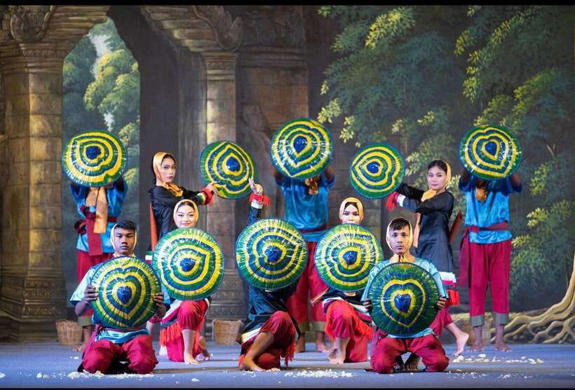 Siem Reap: Apsara Show Including Dinner & Hotel Pickup - Practical tips that make the night smoother