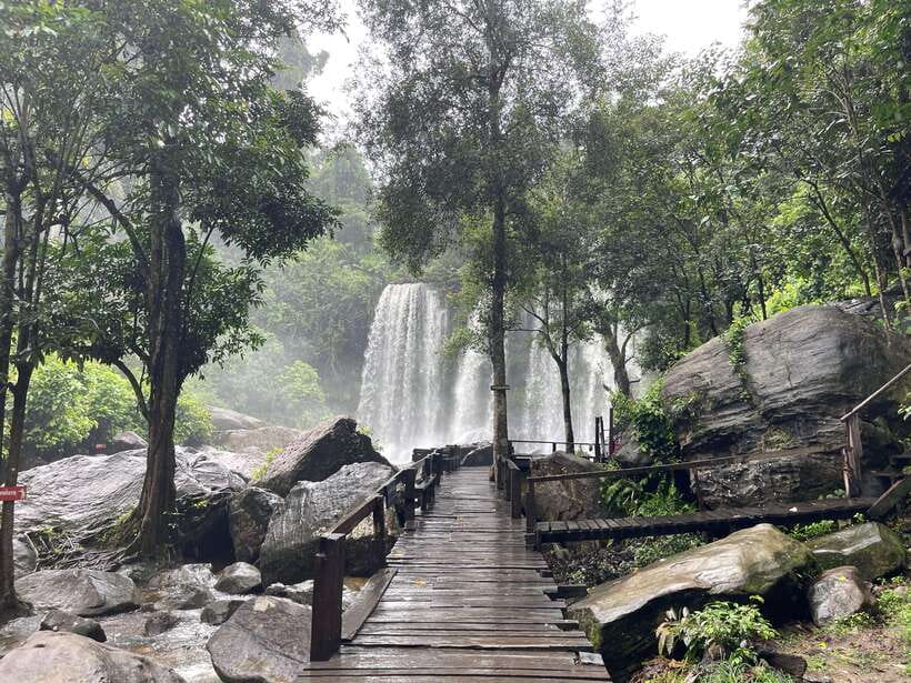 Siem Reap: Beng Mealea, Banteay Srei & Kulen Waterfall Trip - Phnom Kulen National Park: reclining Buddha, Big Buddha, and the 1,000 Lingas