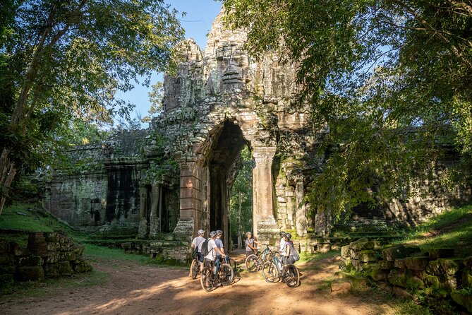 Siem Reap: Bike the Angkor Temples - Full-Day 30km Tour - Angkor Wat first: the classic start, plus the slow walk through carvings
