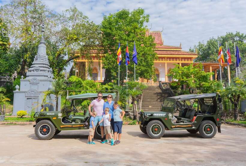 Siem Reap: Countryside Jeep Tour / SUV Car Available - War Museum Cambodia: Big Collection, Heavy Topic, Real Context