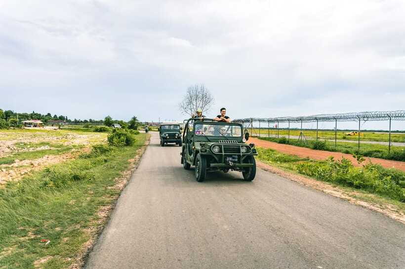 Siem Reap: Countryside Sunset Jeep Tour / SUV Available - Chreav Market Stop: Local Food and Real Routine