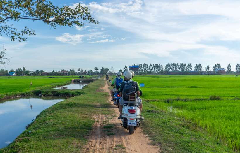 Siem Reap Countryside Sunset Vespa Tour or Tuk Tuk - Sra Sor and farm life: the winery stop that connects food to culture