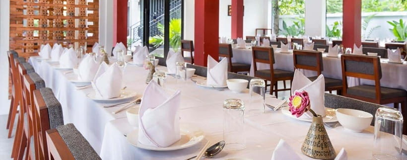 Siem Reap: Dinner and Traditional Show with Hotel Transfer - Easy Siem Reap night: dinner, show, and transport in one package