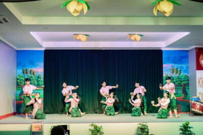 Dinner and Traditional Show with Hotel Transfer