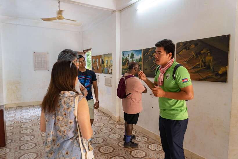 Siem Reap Evening Food Tour - On Promotion Price limit Offer - Starting Off Right With Hotel Pickup and an English Guide