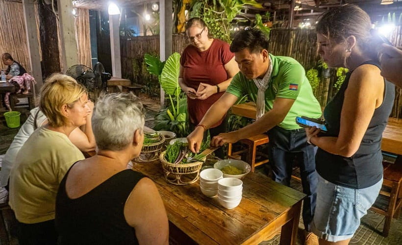 Siem Reap: Evening Foodie Vespa Tour / Tuk Tuk Available - FAQ