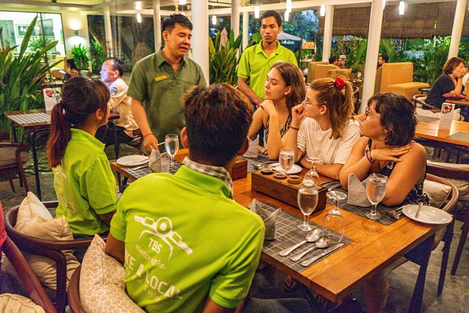 Siem Reap Evening Foodie Vespa Tour / Tuk Tuk Available - Stop 3: A Khmer restaurant tasting, then banh chok noodles