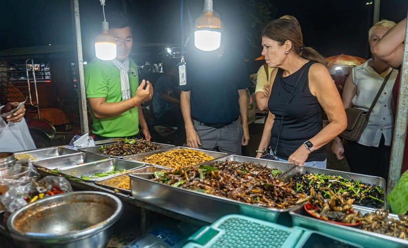 Siem Reap: Evening Foodie Vespa Tour / Tuk Tuk Available - Should you book the Siem Reap Evening Foodie Vespa Tour?