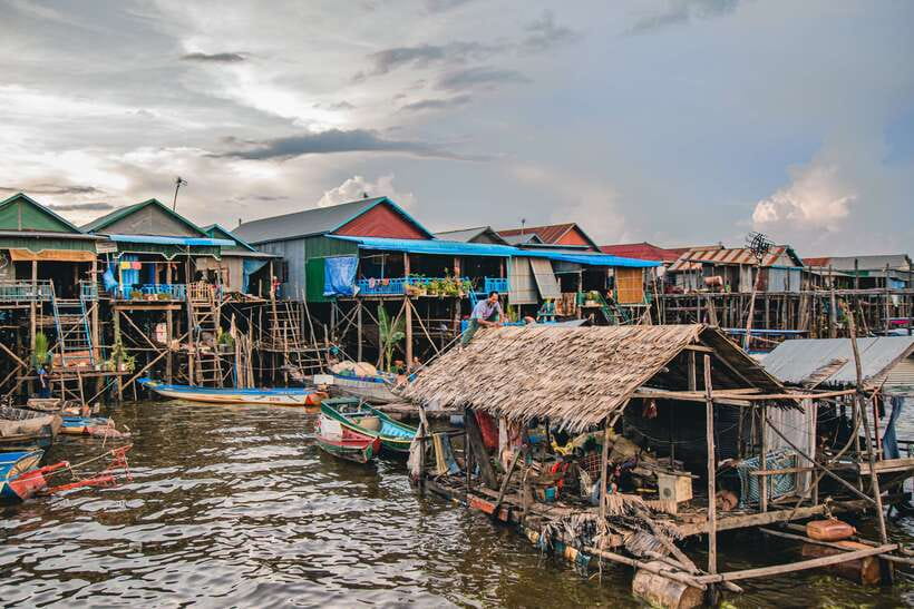 Siem Reap: Floating Village and Sunset Private Boat Tour - The rice paddies stop: coconut water, farms, and real conversation