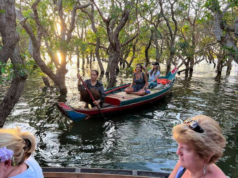 Siem Reap Floating Village Kampong Phluk Sunset with Boat - The guide makes it feel local: names you might hear on departure