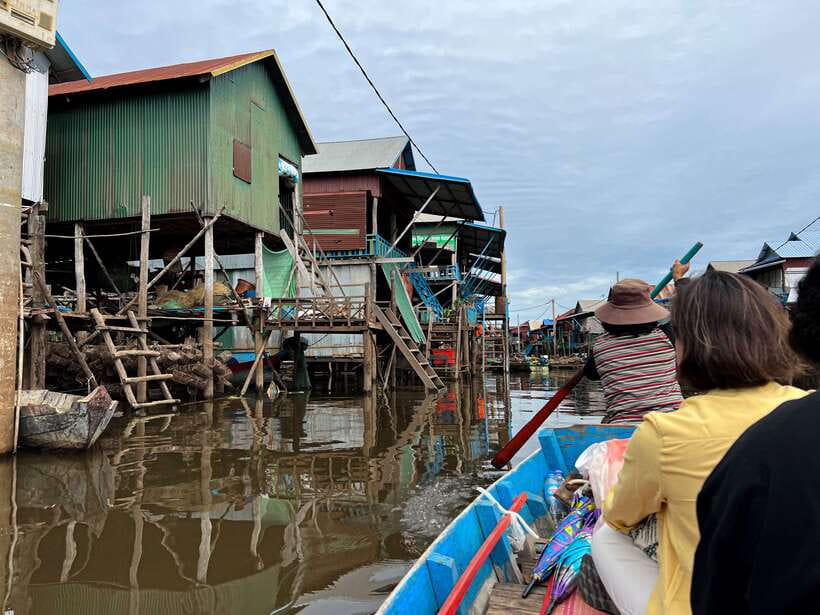 Siem Reap: Kampong Phluk and Tonle Sap Sunset Boat Cruise - The monastery on an artificial island, a quieter pause