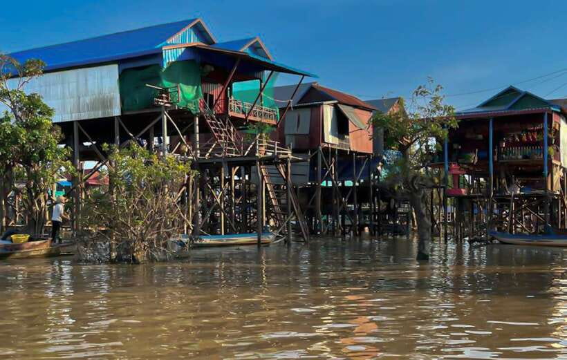 Siem Reap: Kampong Phluk Floating Village Tour with Boat - From Siem Reap to Kampong Phluk: the 2:30pm rhythm