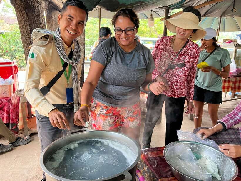 Siem Reap: Koh Ker, Beng Mealea, & Banteay Srei Join-in Tour - Banteay Srei: the sandstone carvings you will actually notice