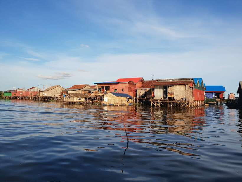 Siem Reap: Kompong Khleang Floating Village Guided Tour - Getting to Kompong Khleang, a 50 km drive through real countryside