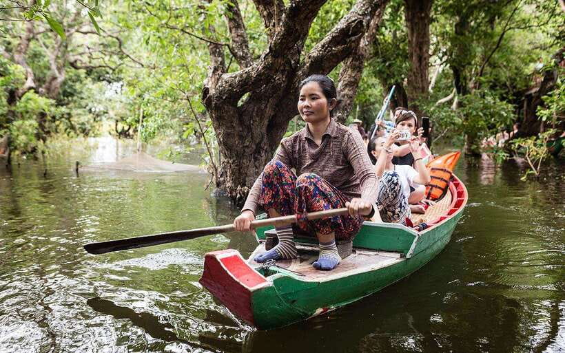 Siem Reap: Kompong Phluk Floating Village Half-Day Tour - Flooded-forest canoe in rainy season: the optional add-on that changes the whole feeling (Oct to Jan)